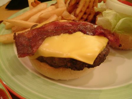 [食記]PICKLES阿肯美式漢堡(師大店已歇業)