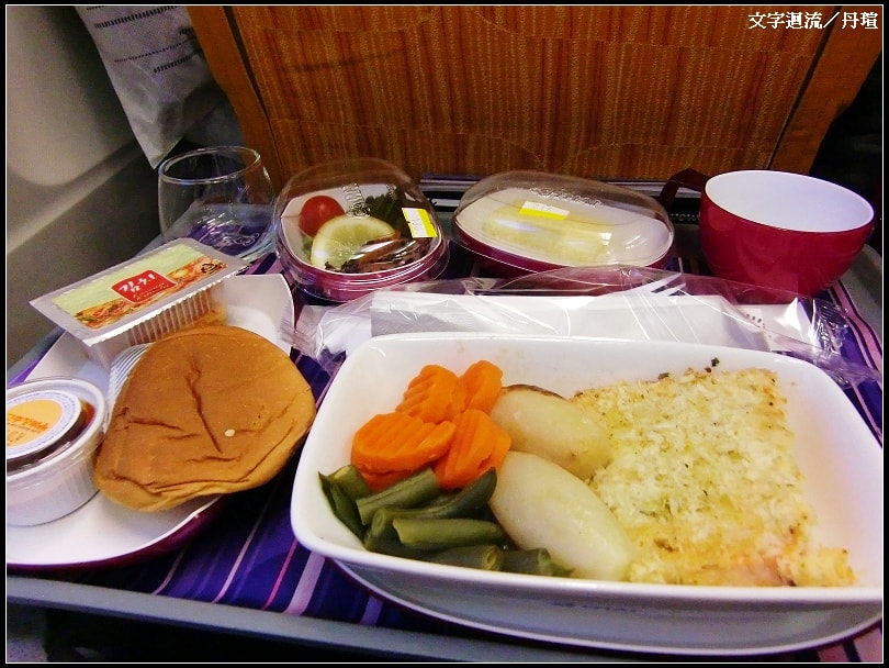 機上餐點，旅程正式結束囉～