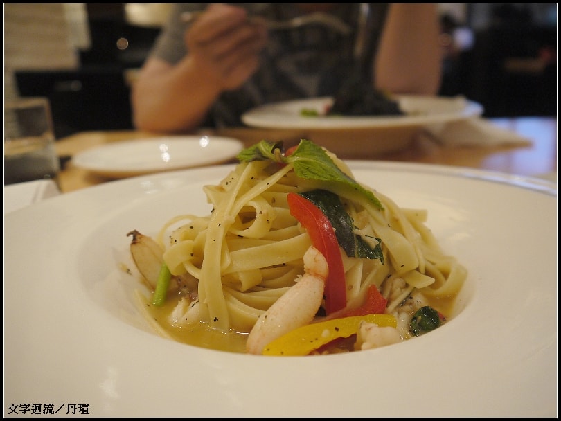 白酒香蒜蟹肉義大利麵