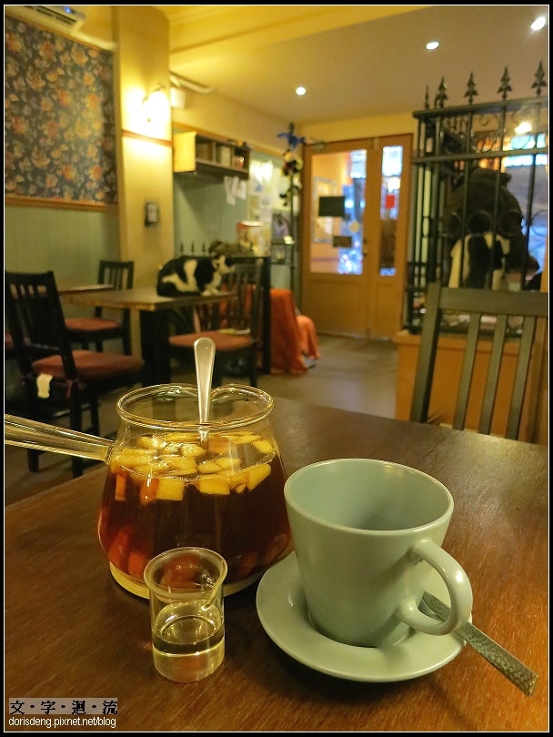 水果茶的茶具很特別