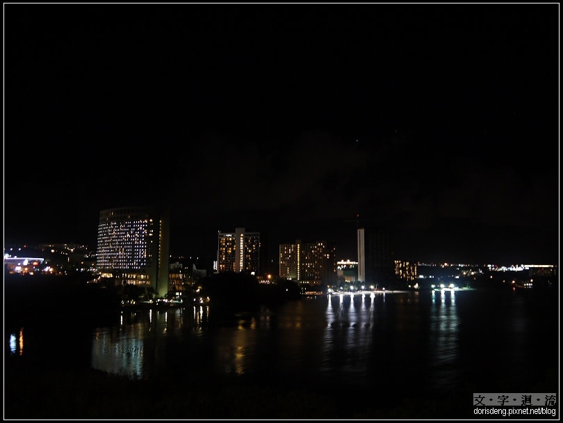 房外的夜景