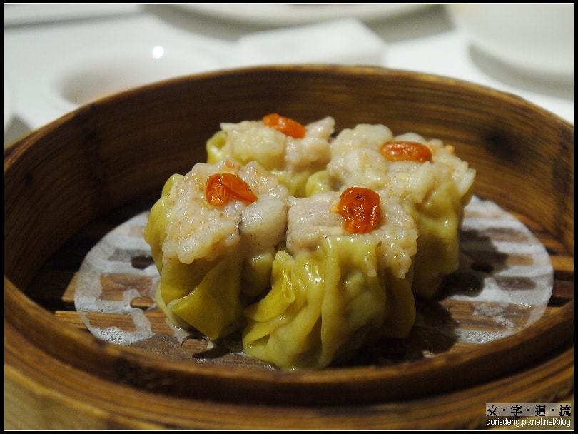 等了好久的蟹黃燒賣