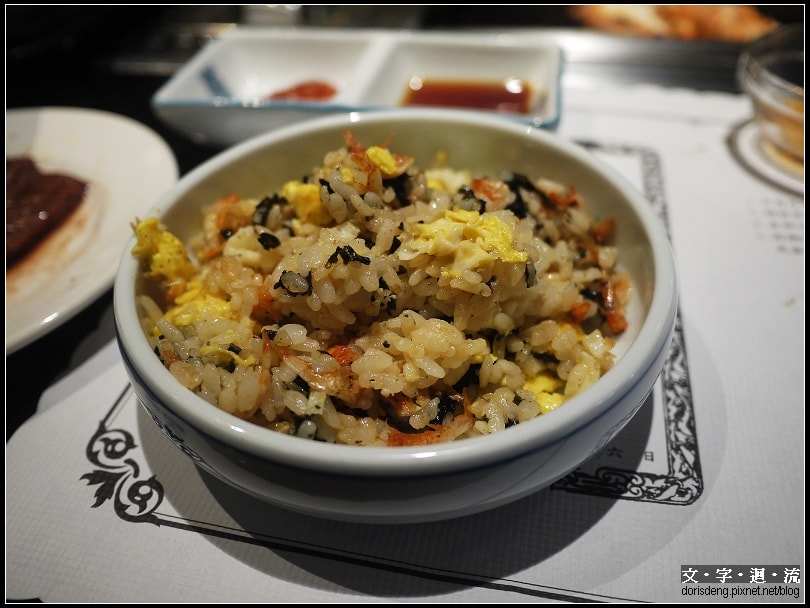 櫻花蝦石鍋拌飯 櫻花蝦石鍋拌飯