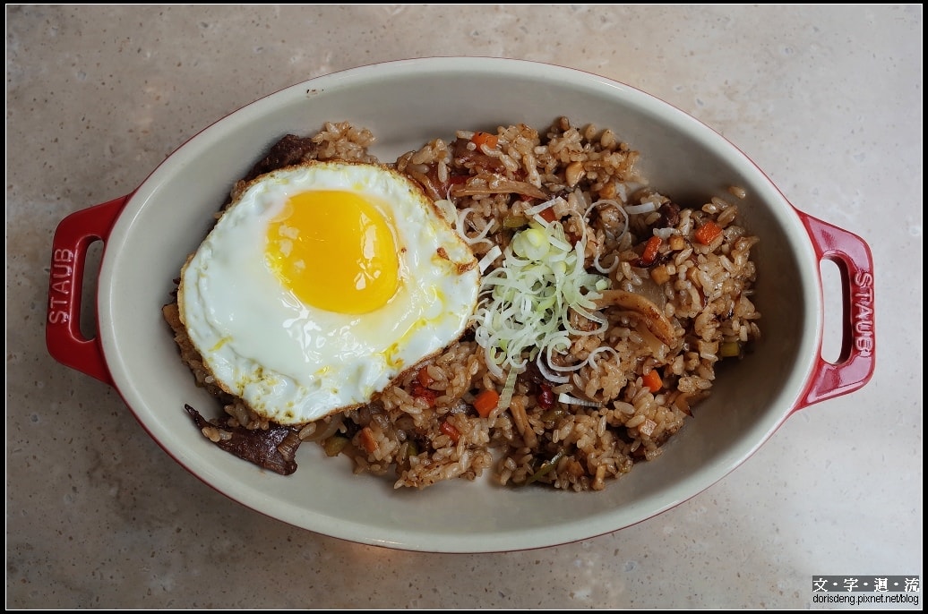 牛肉拌飯