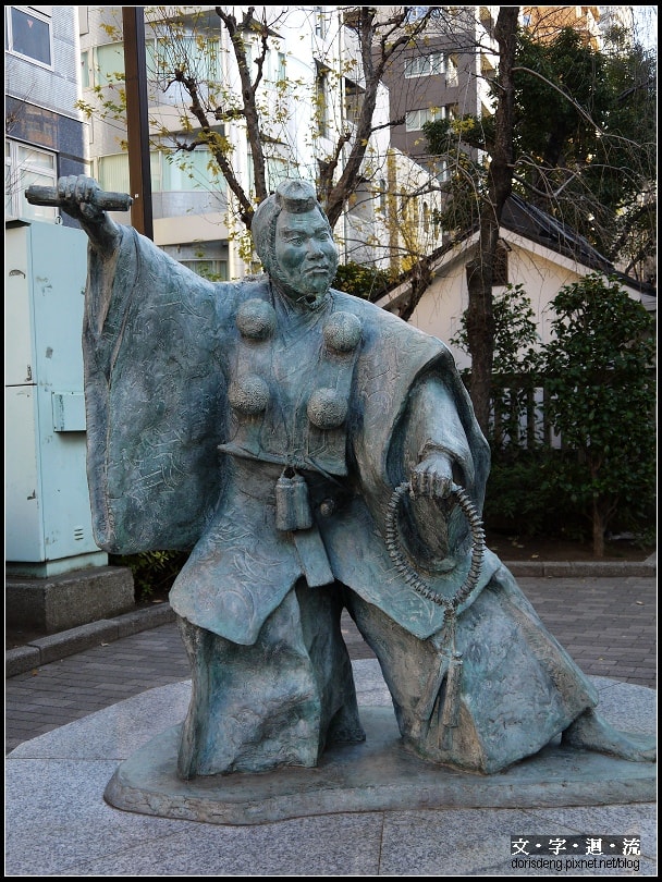 弁慶像
