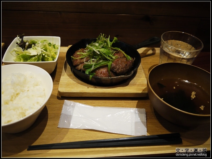 牛肉丼飯也很美味