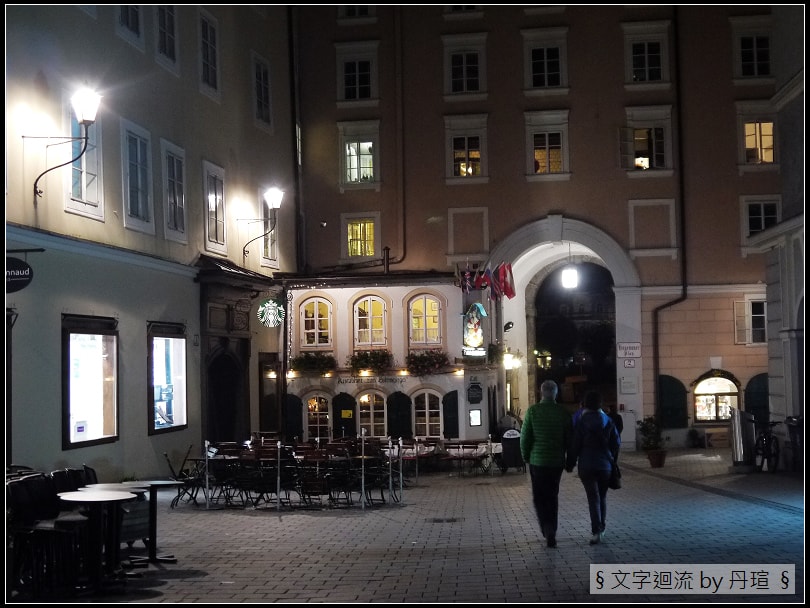 夜裡也很美